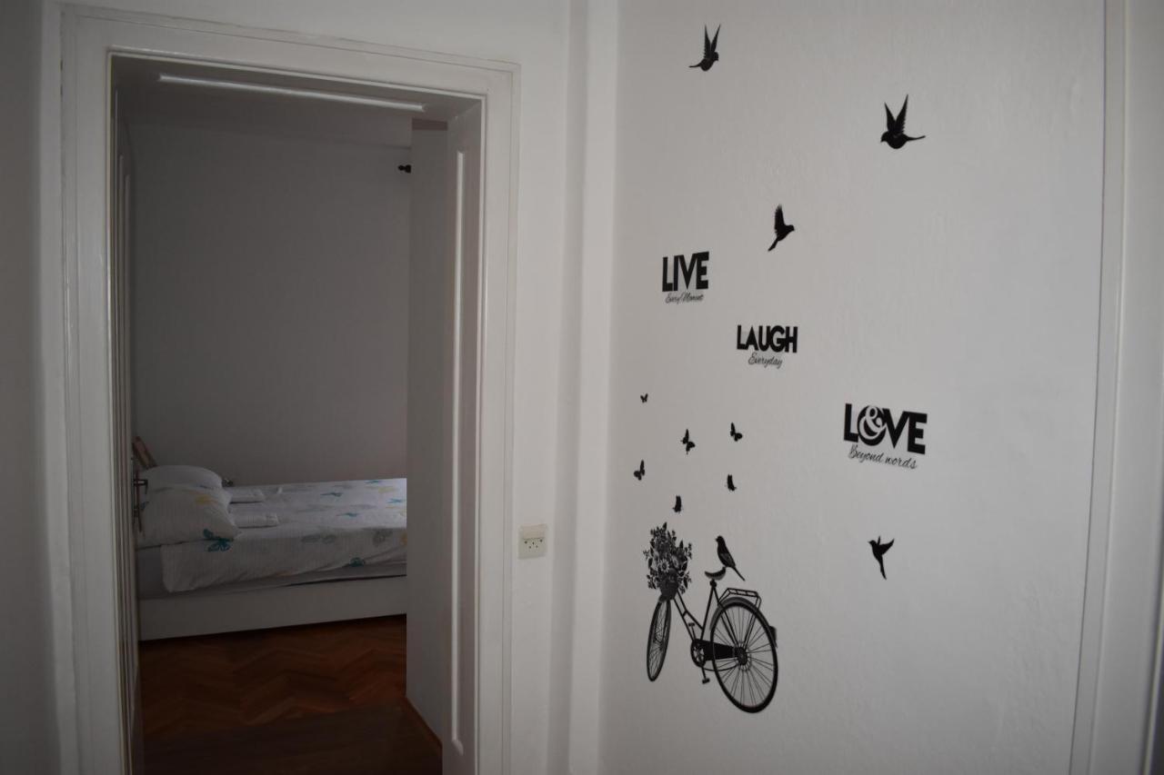 De Lux Apartment & Rooms Emilia Баня-Лука Екстер'єр фото