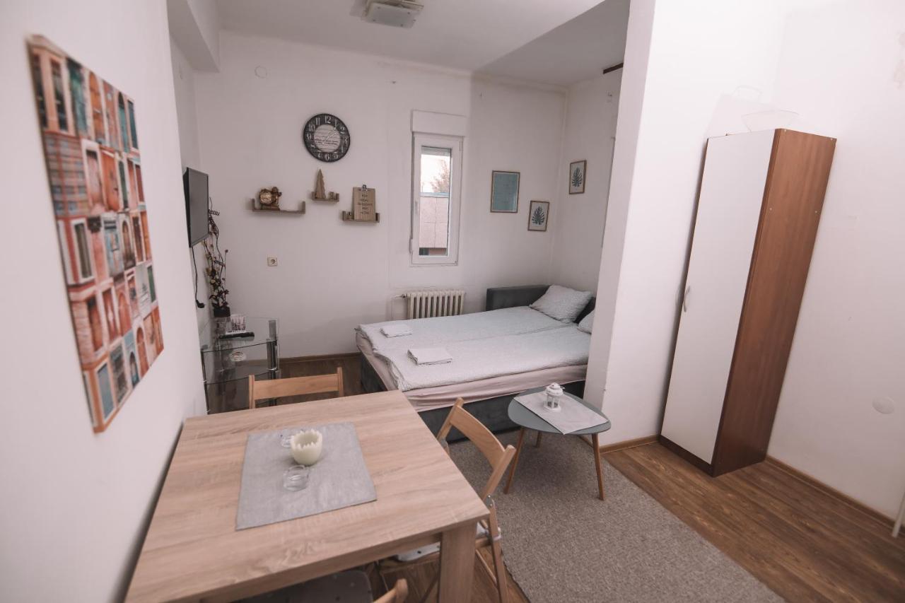 De Lux Apartment & Rooms Emilia Баня-Лука Екстер'єр фото